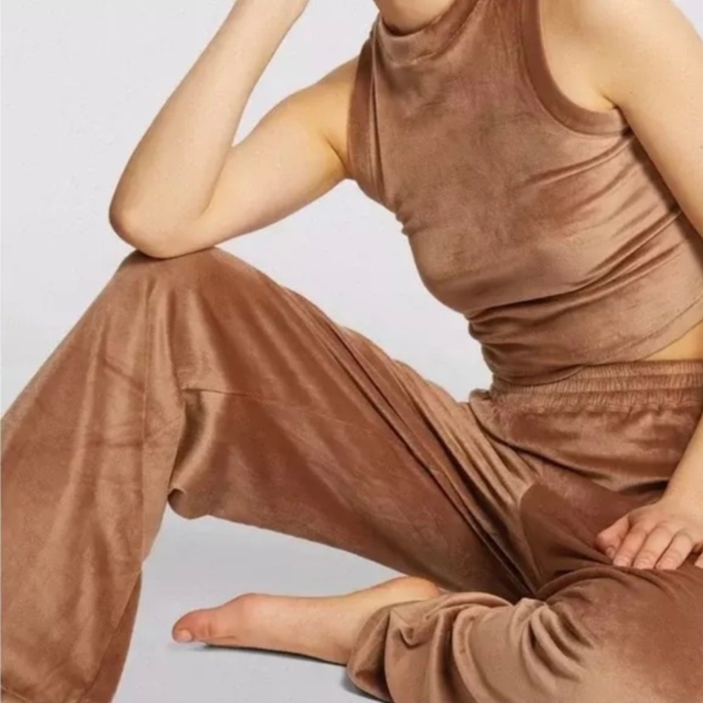 Skins Velour Tank and Wide Leg pants PJ set in Sienna (sz S)